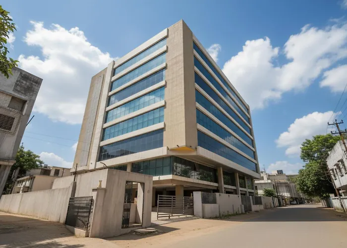Fabhotel Royal International - Nr Mumbai International Airport